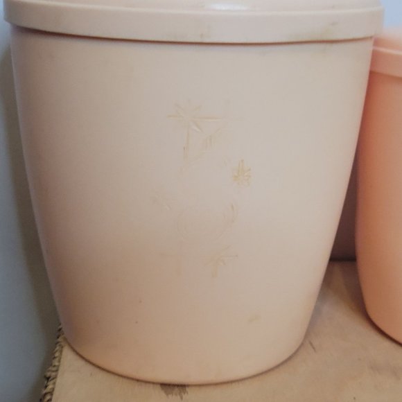 MCM Pink Plastic Canister Set of 3 With Lids Sugar Coffee Tea Nesting Storage - Picture 2 of 13